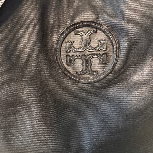 Tory Burch Black Tote with Red and White unbranded Scarf - Picture 2 of 9